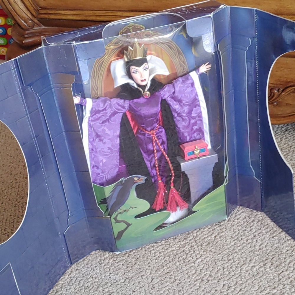 Snow white barbie collectors bundle - Picture 7 of 10